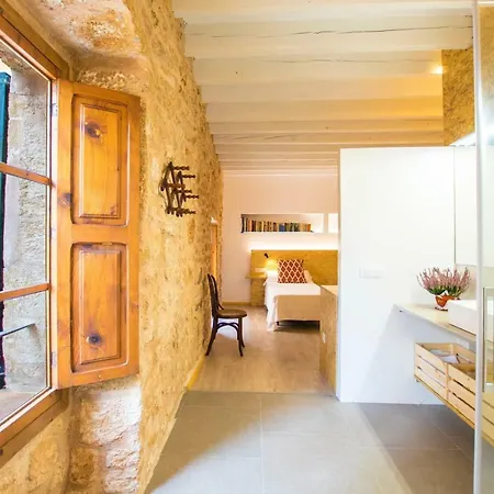 Villa Roja, Design Townhouse In Alcudia (Mallorca)