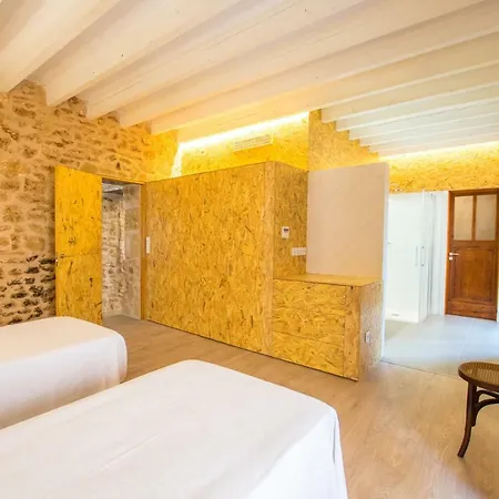 Villa Roja, Design Townhouse In *