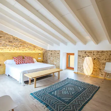 Villa Roja, Design Townhouse In