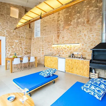 Roja, Design Townhouse In Villa Alcudia