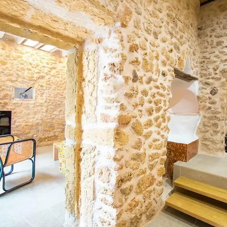 Roja, Design Townhouse In *